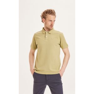 Knowledge Cotton Apparel Basic badge polo aus Bio Baumwolle  light dusty geen